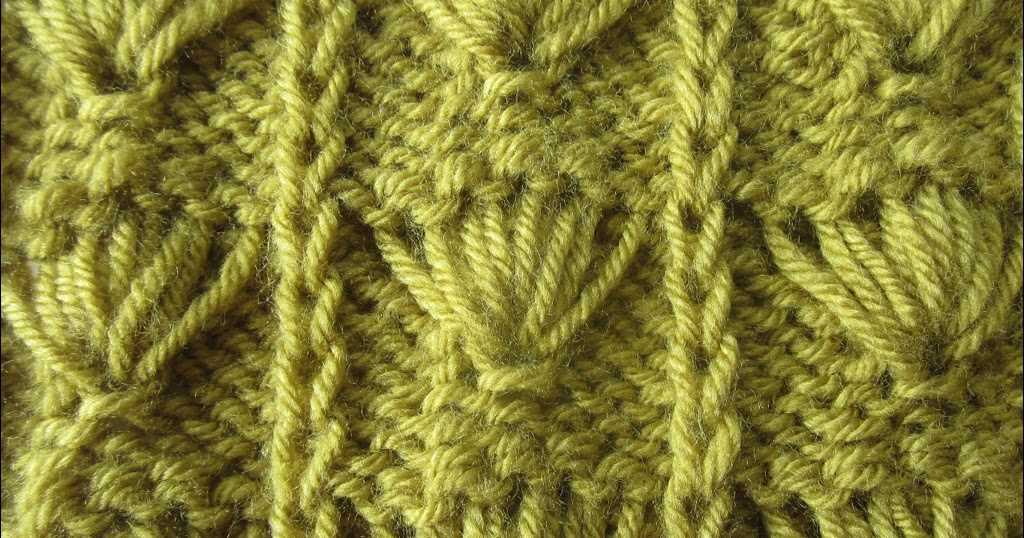 Knitting leaf stitch pattern