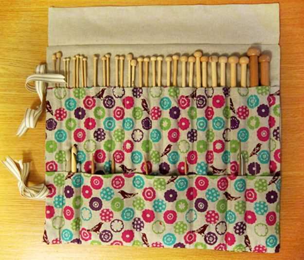 Knitting needle holder pattern