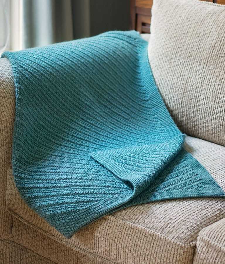 Knitting pattern for lap blanket