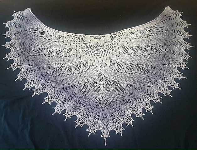 Lace shawl knit pattern