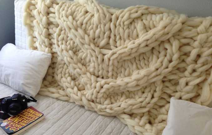 Large knit blanket pattern