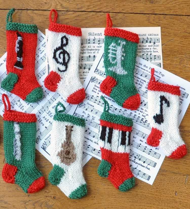 Loom knit christmas stocking pattern