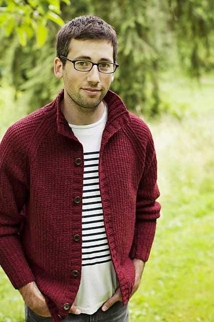 Men's cardigan knitting pattern