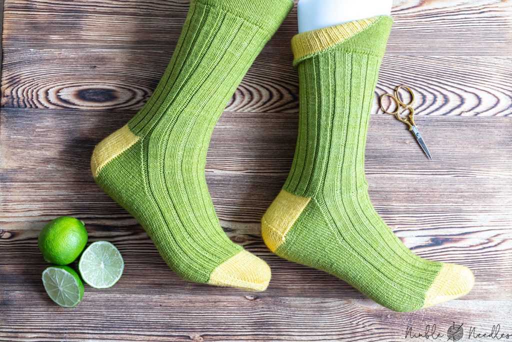 Men's ribbed socks knitting pattern