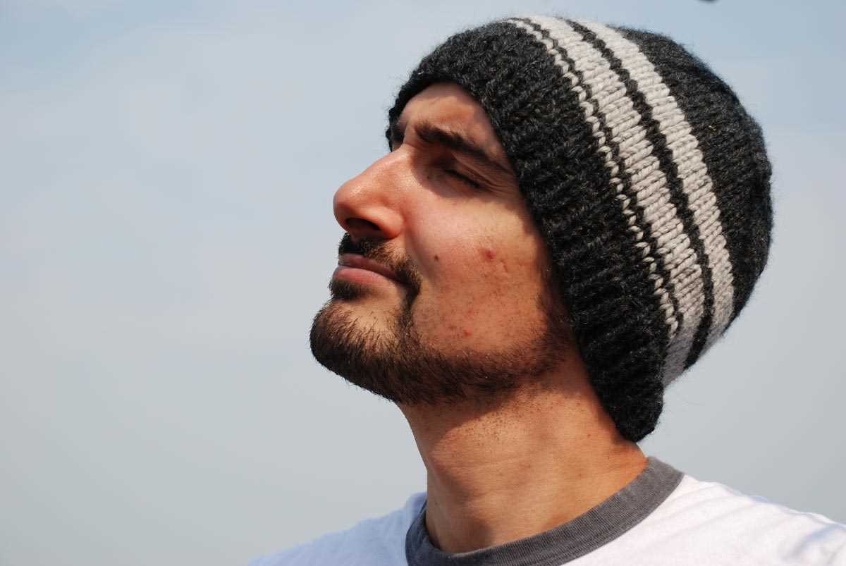 Mens beanie hat knitting pattern free uk