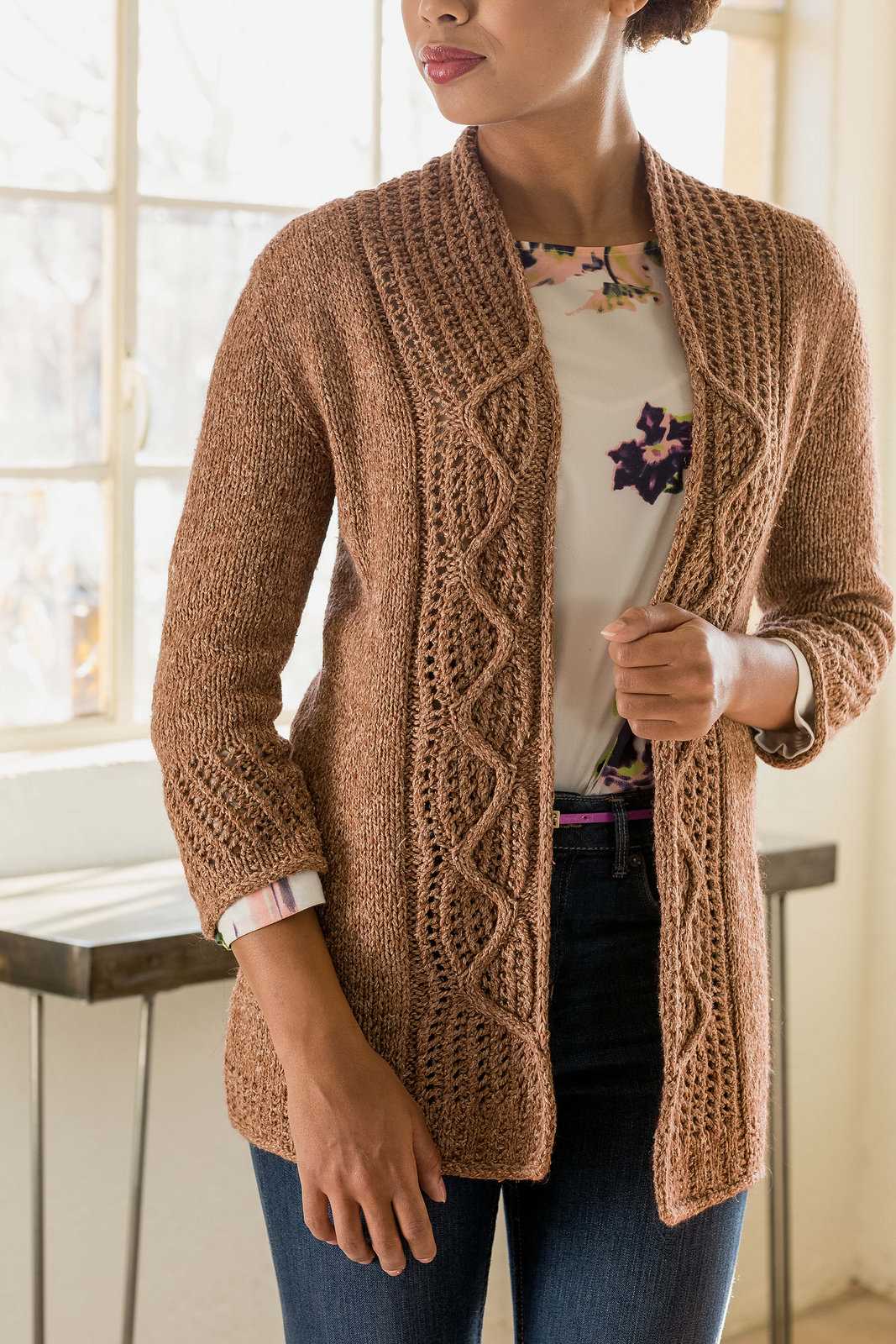 Minimalist cardigan knitting pattern