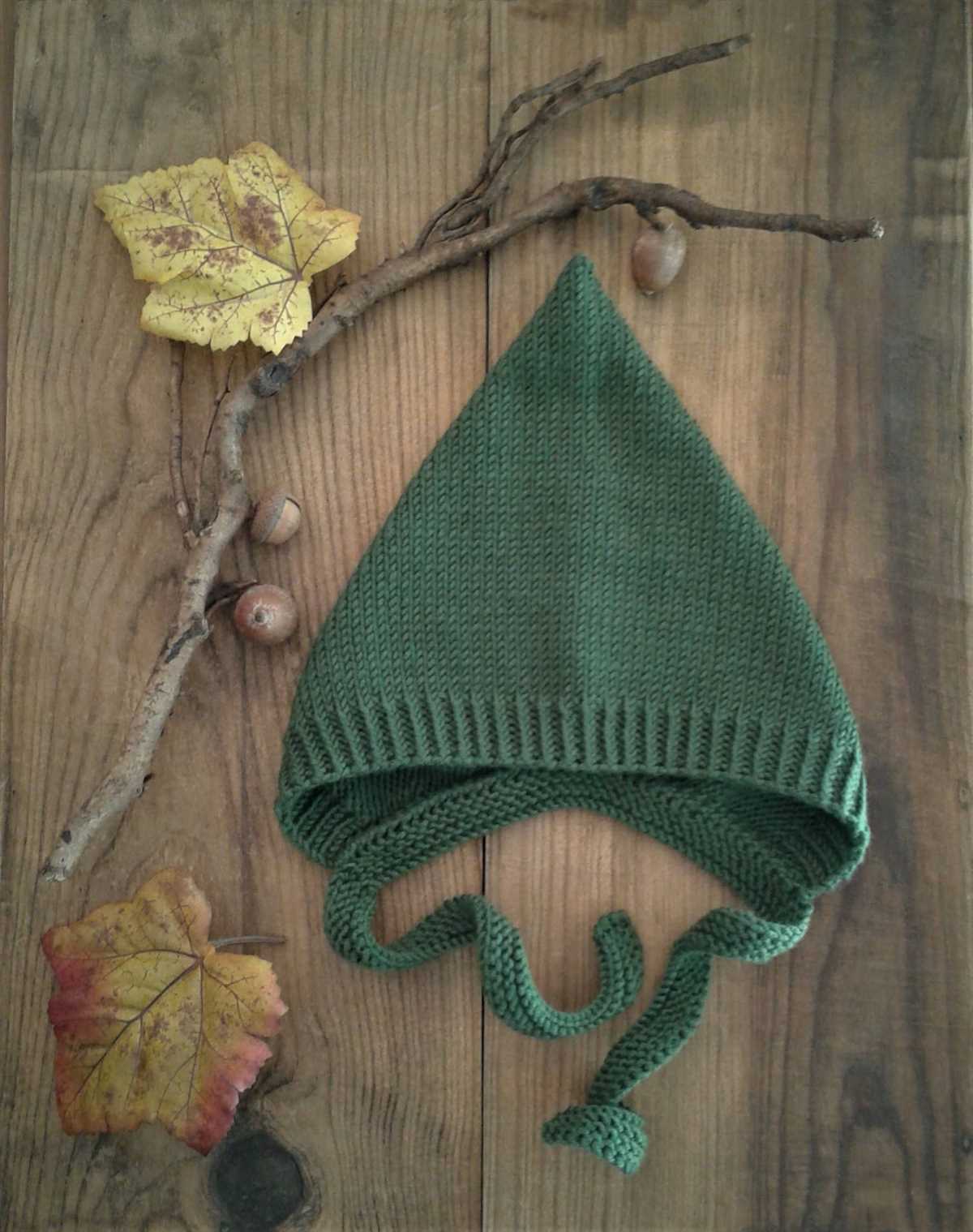 Pixie hat knitting pattern