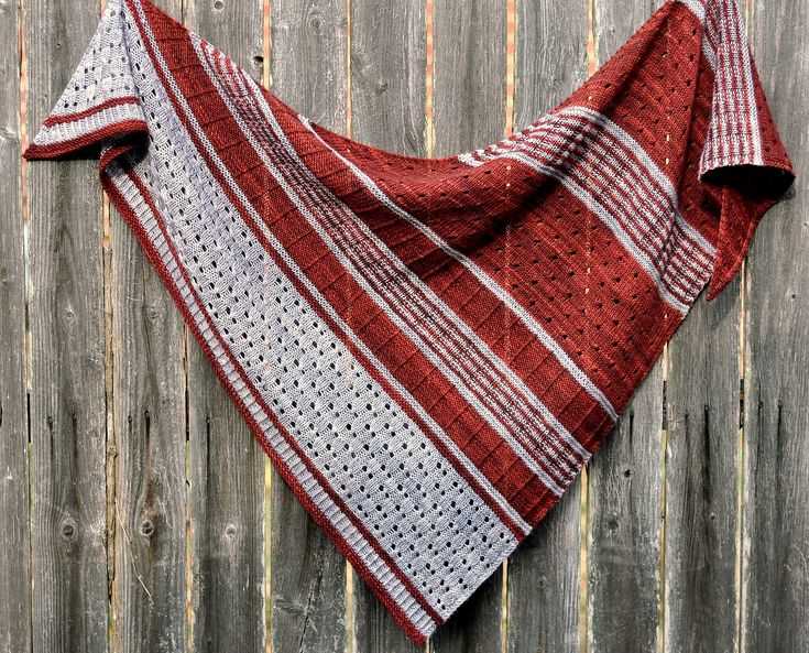 Pocket shawl knit pattern