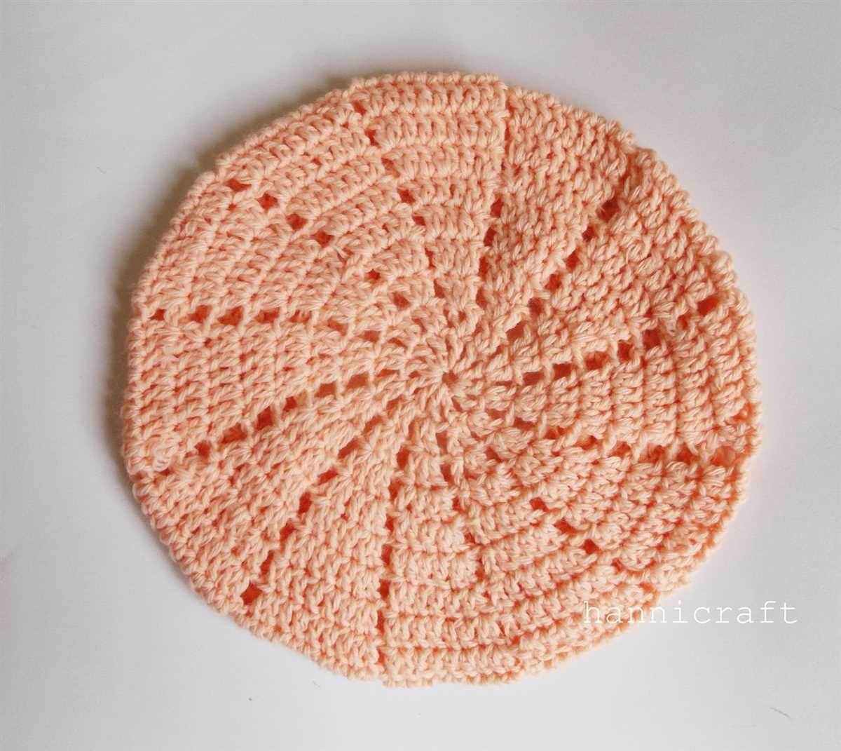 Simple knitted beret pattern