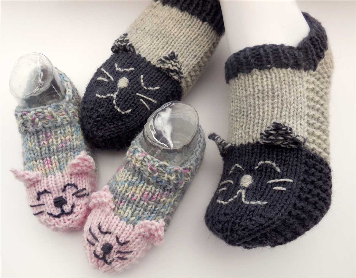 Socks for cats knitting pattern