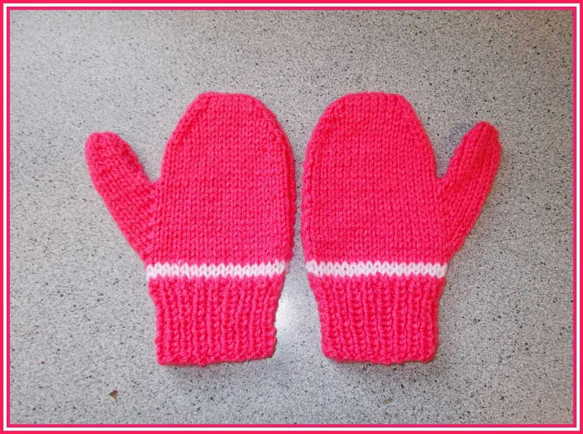 Two needle mittens free knitting pattern