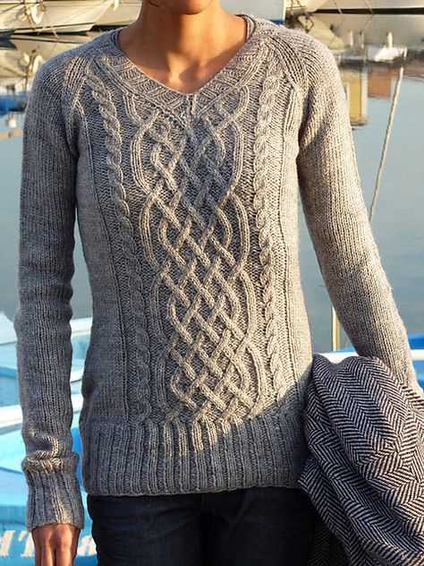 V neck cable knit sweater pattern