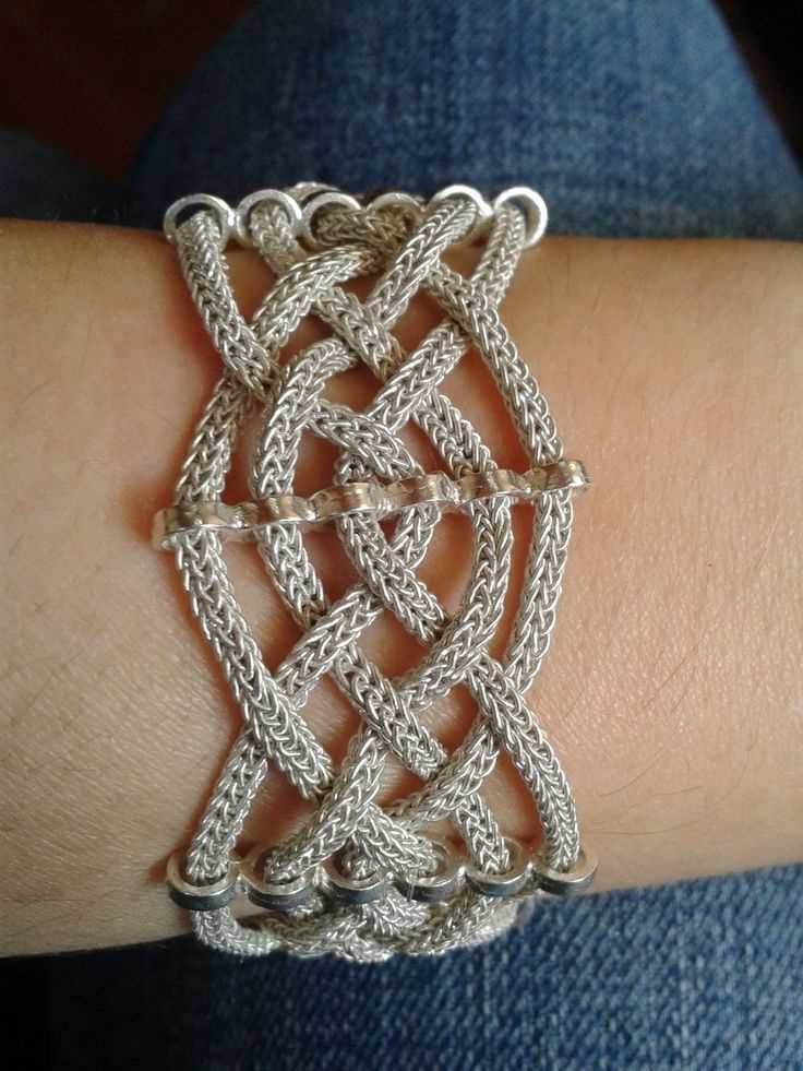 Viking knit bracelet pattern