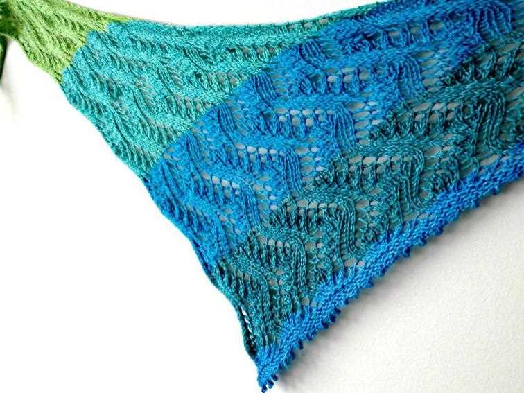 Wave shawl knit pattern