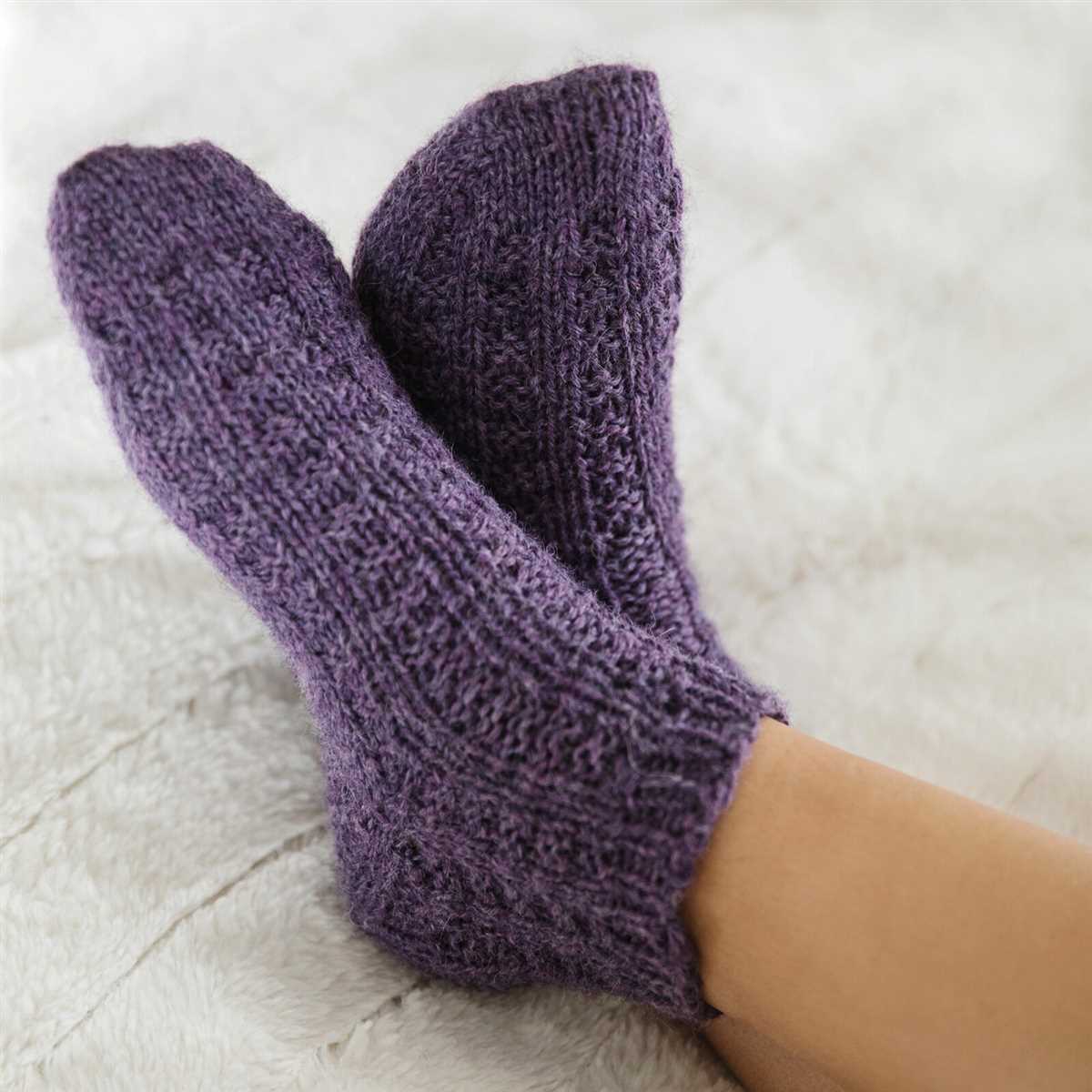 Woolen socks knitting pattern