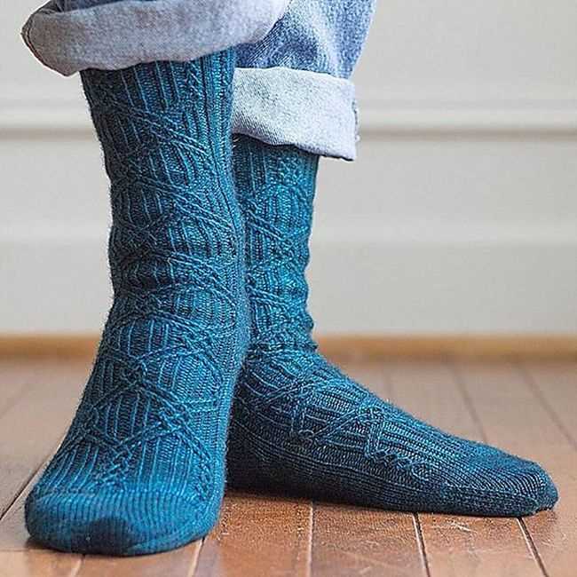 Knitting patterns for socks