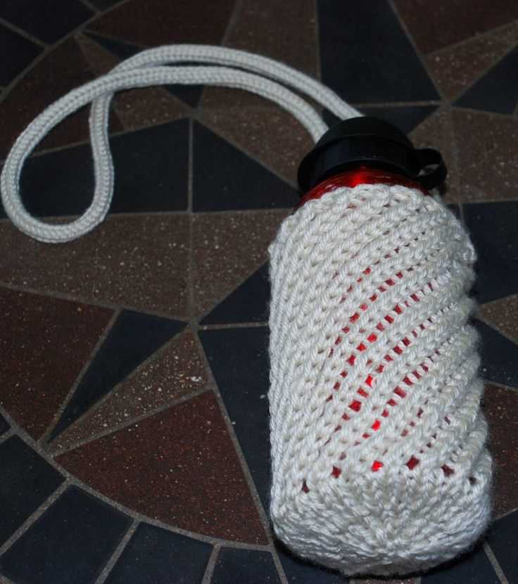 Water bottle cozy knitting pattern