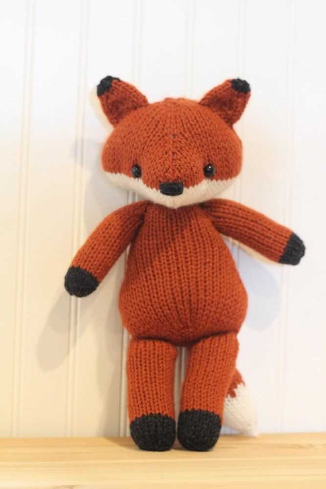 Knitted fox pattern