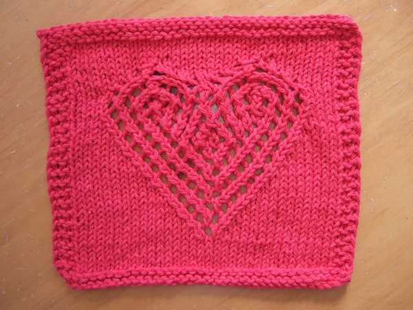 Free lace heart knitting pattern