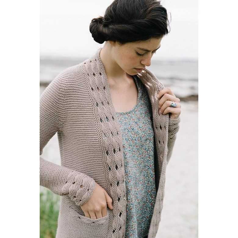 Minimalist cardigan knitting pattern