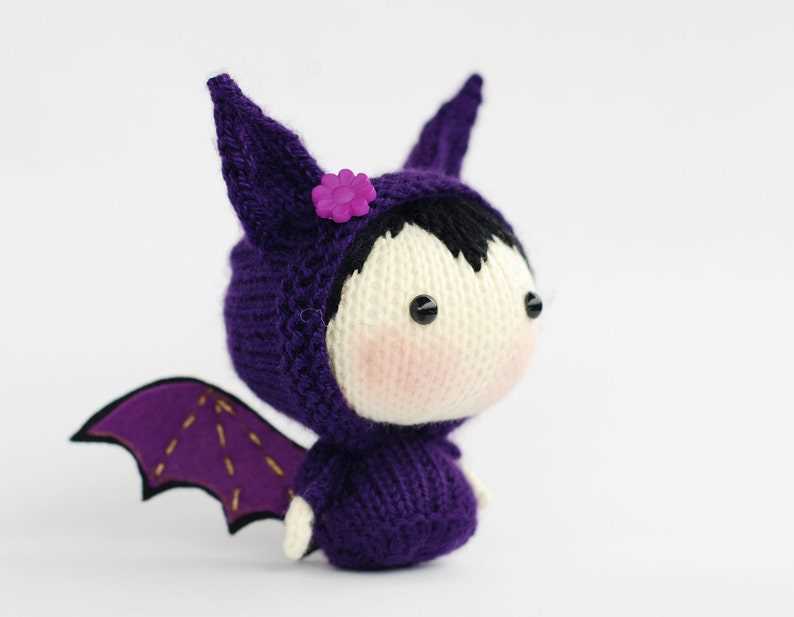 Bat toy knitting pattern