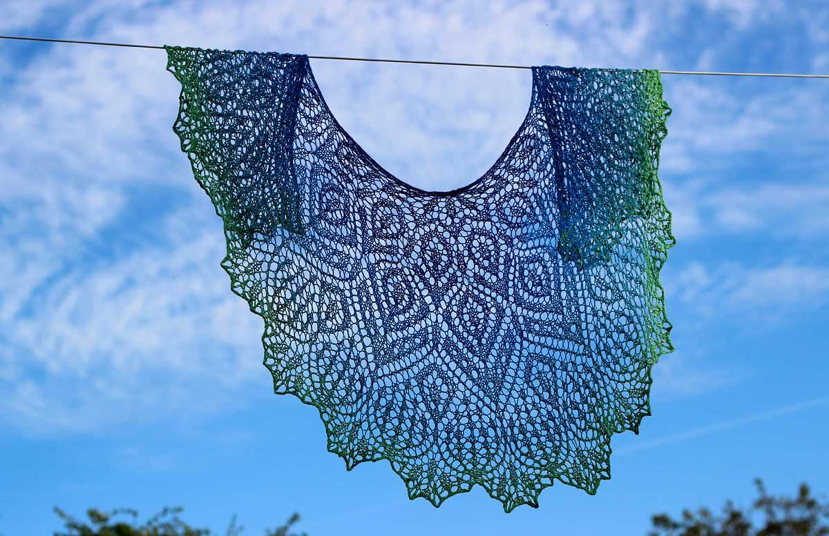 Beaded shawl knitting pattern