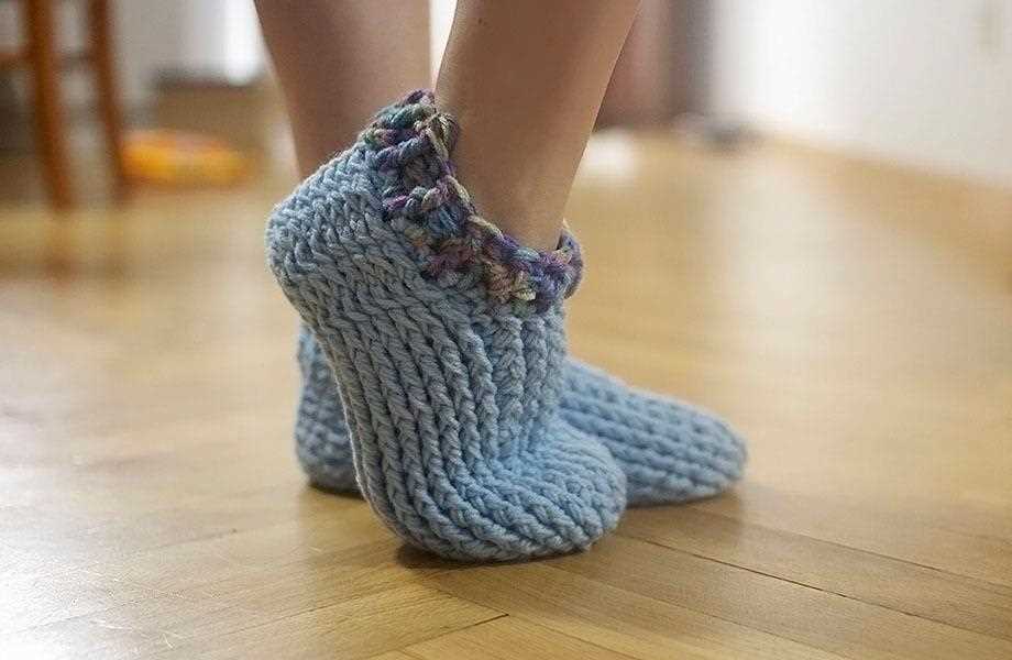 Beginner chunky knit slippers free pattern