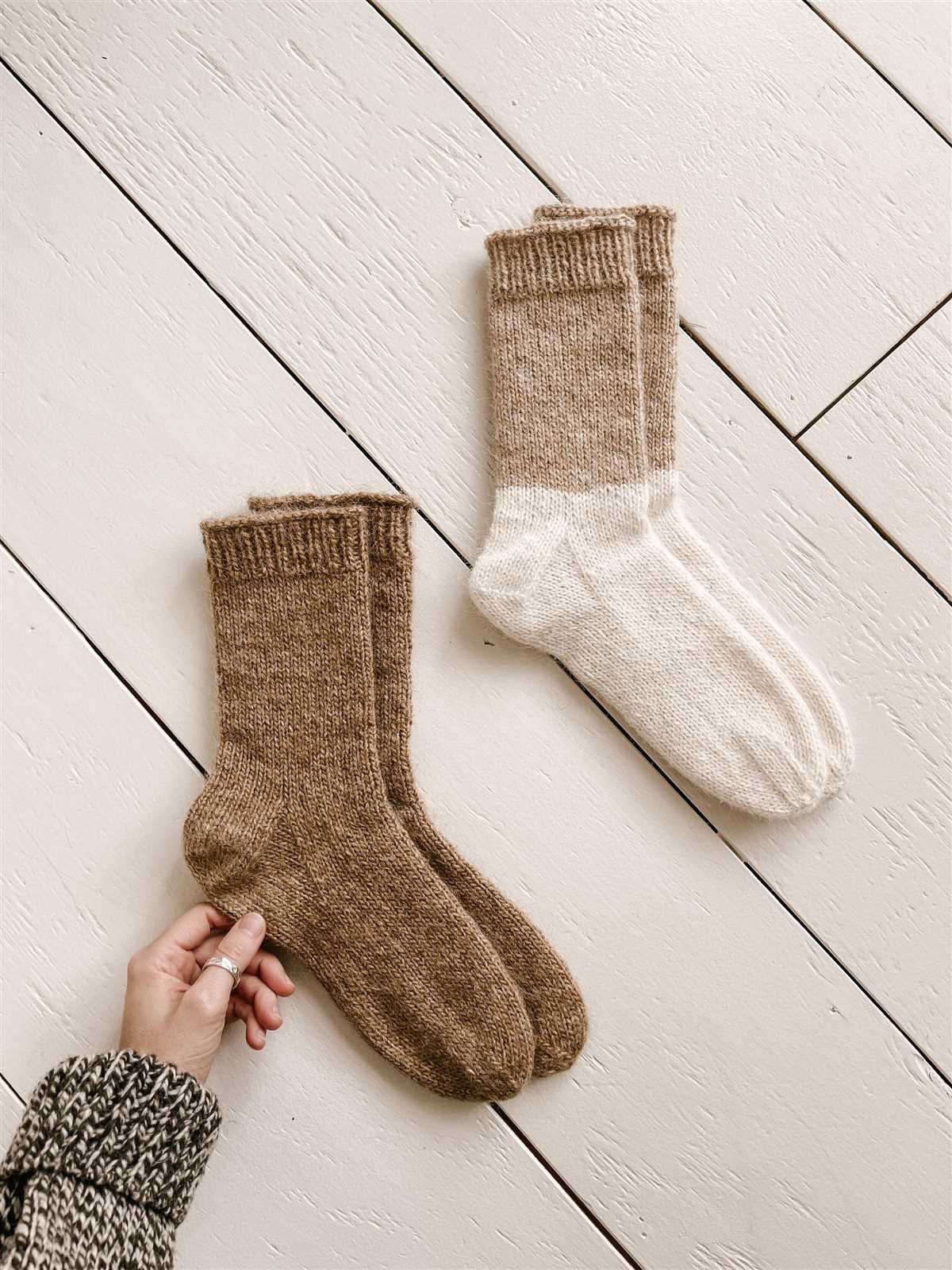 Chunky knitted socks pattern