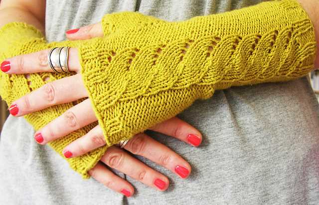 Loom knit gloves pattern