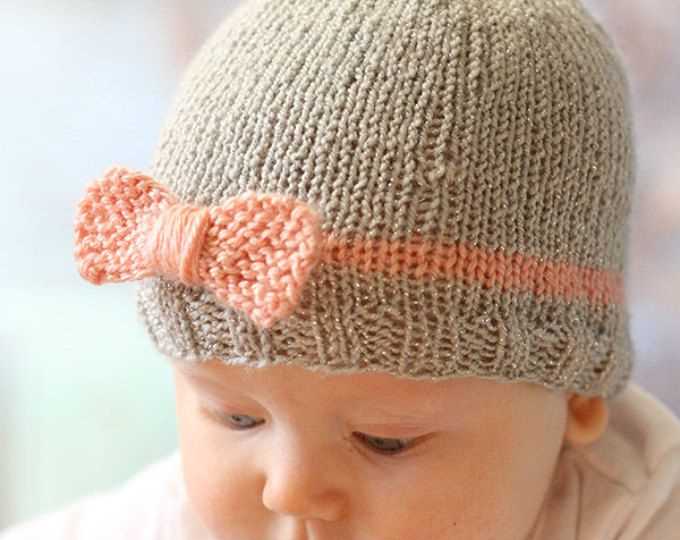 Knitting pattern for hat with ears