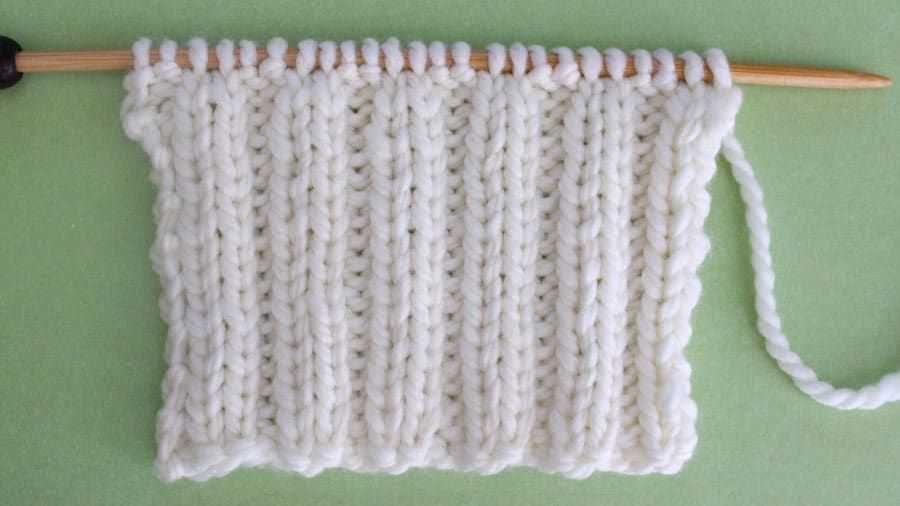 Knit and purl pattern