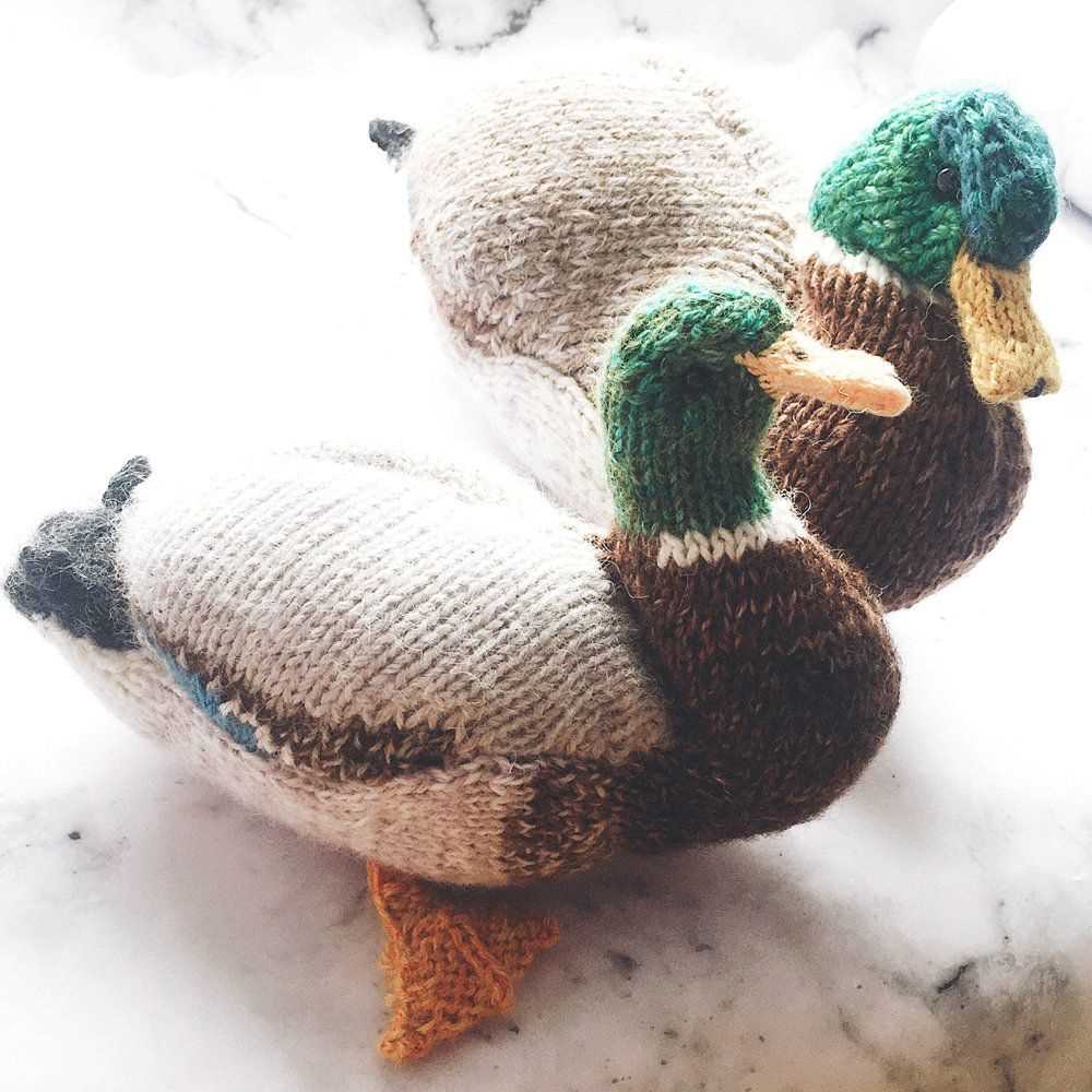 Knit duck pattern