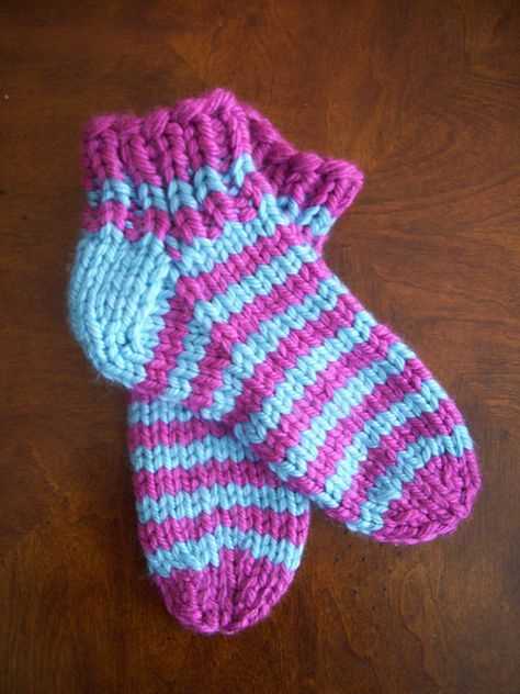 Bulky slippers knitting pattern