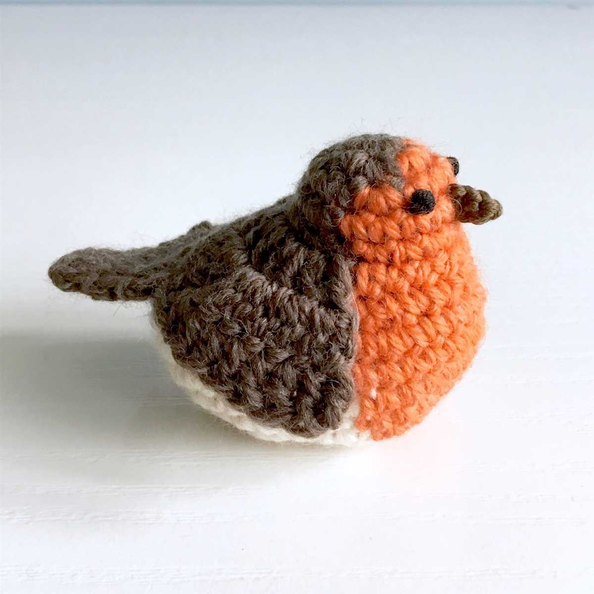 Knitted robin pattern