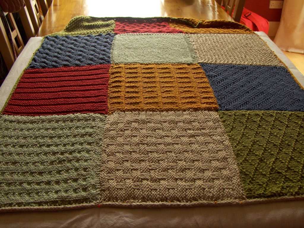 Cable knit blanket squares pattern