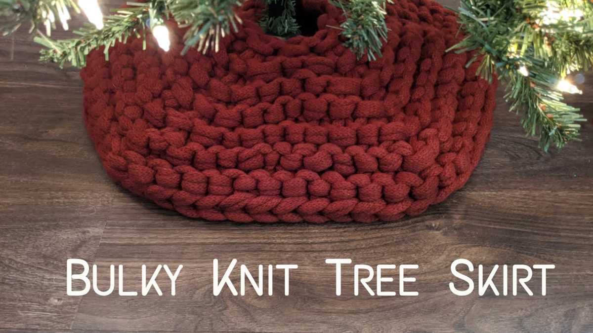 Cable knit christmas tree skirt pattern