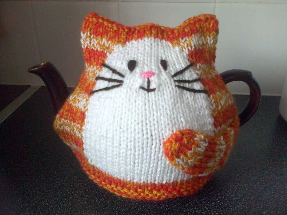 Cat tea cosy knitting pattern free