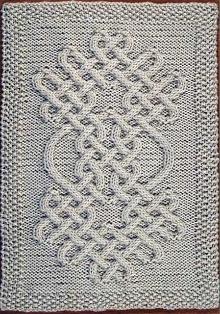 Celtic knot knitting pattern