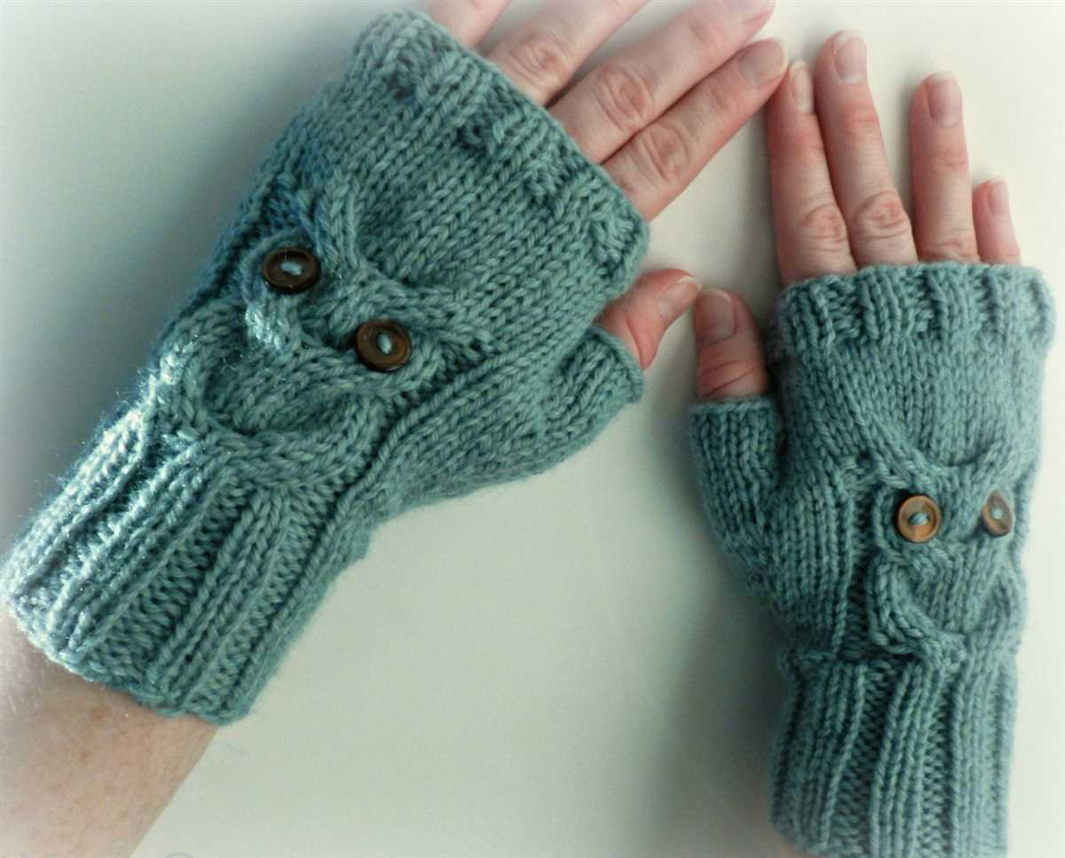 Cable knit fingerless gloves pattern