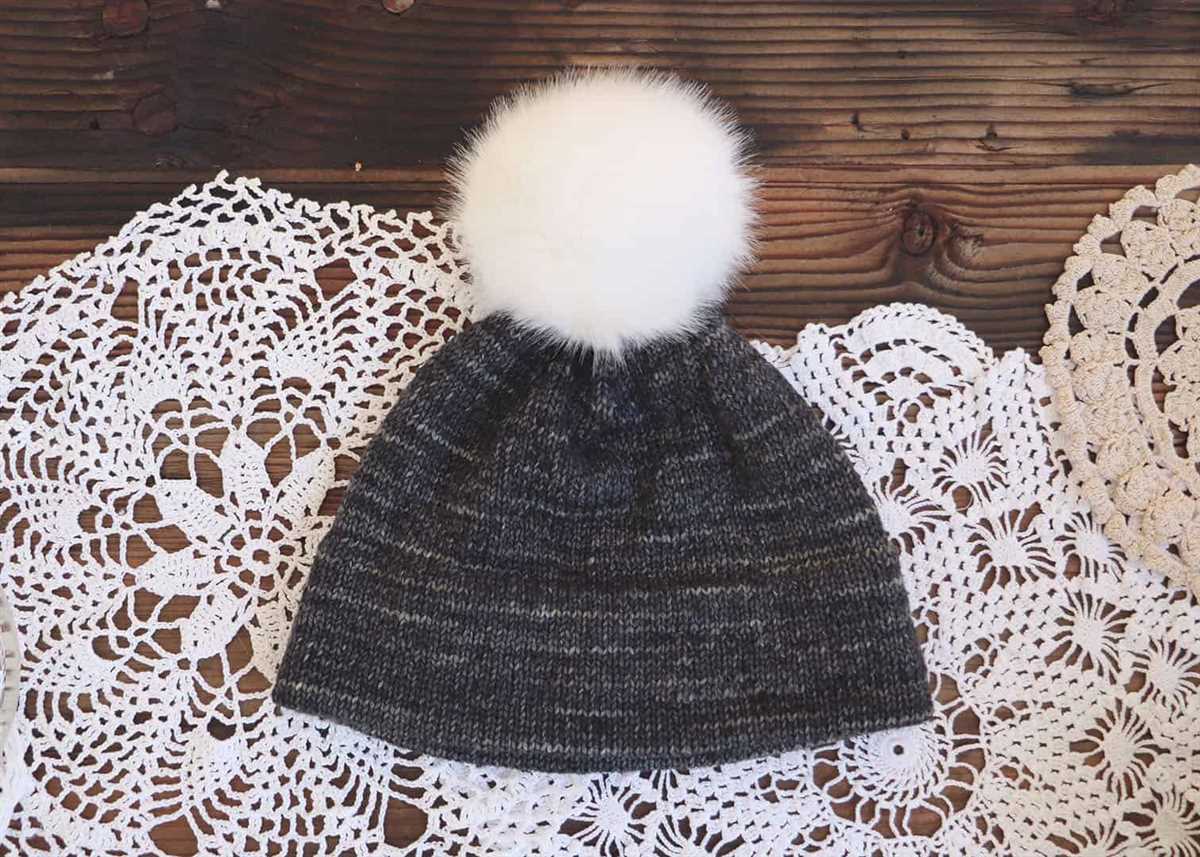 Folded brim knit hat pattern