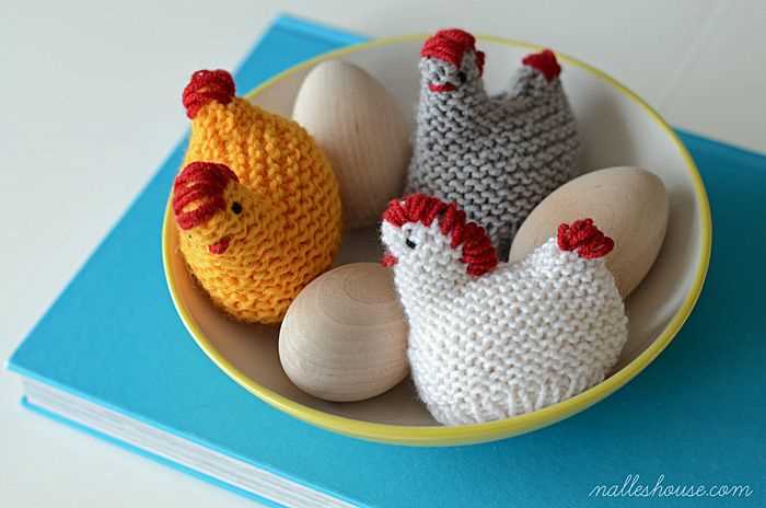 Chicken egg cosy knitting pattern