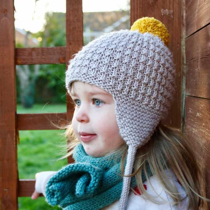 Children's earflap hat knitting pattern