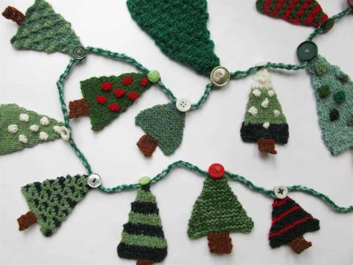 Christmas garland knitting pattern