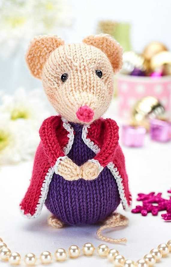 Christmas mouse knitting pattern free
