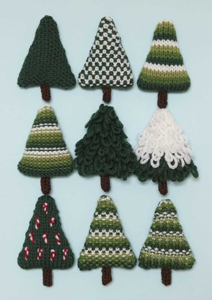 Christmas tree garland knitting pattern