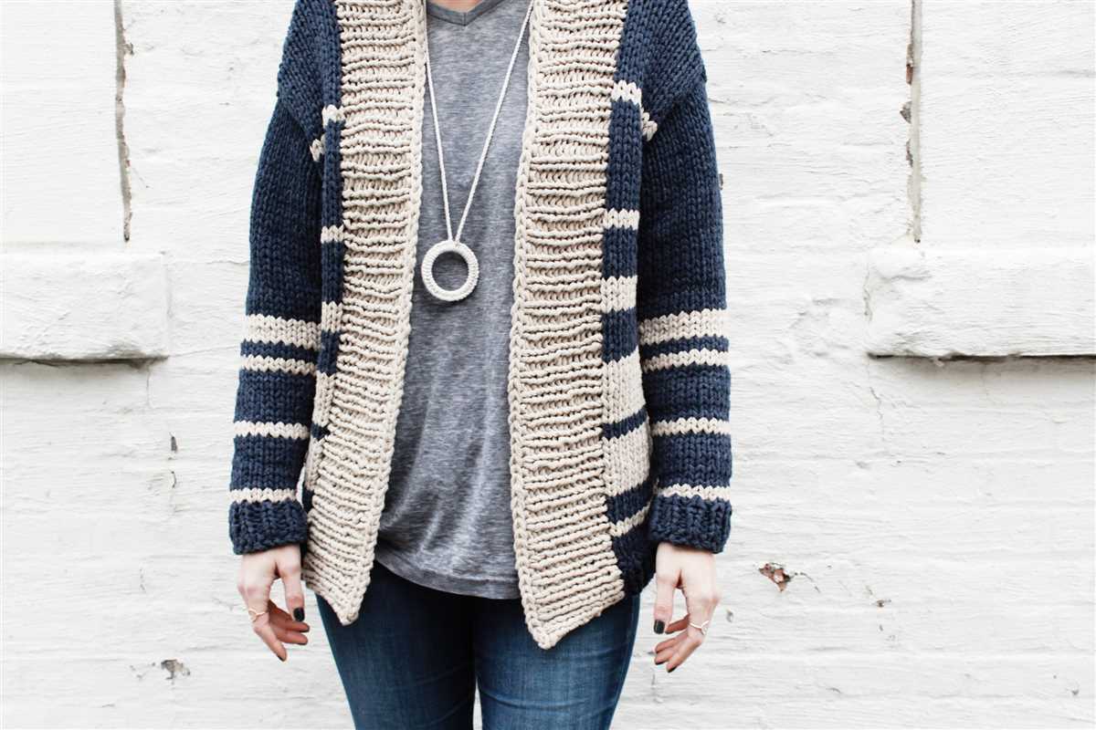 Chunky knit pattern cardigan