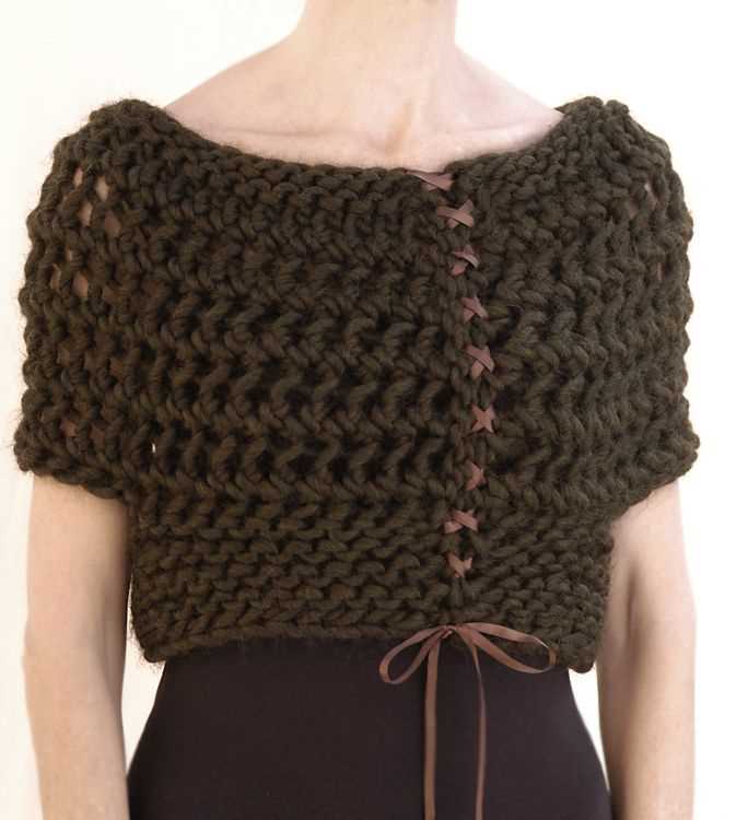 Chunky knit capelet pattern