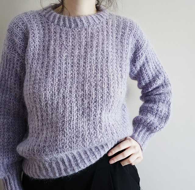 Cold shoulder jumper knitting pattern