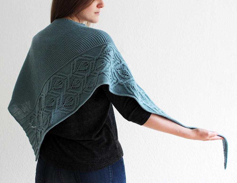 Leaf shawl knitting pattern