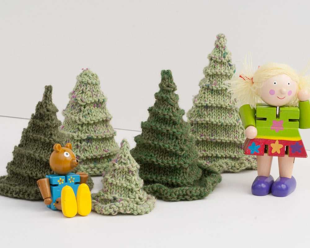 Free knitting patterns for christmas tree decorations